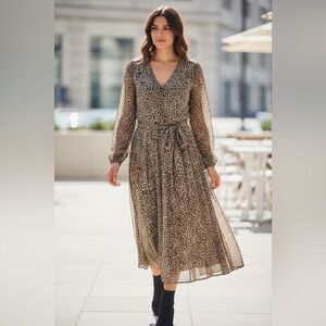Vincent Camuto Leopard Print V-Neck Long Sleeve Midi Dress - Brown